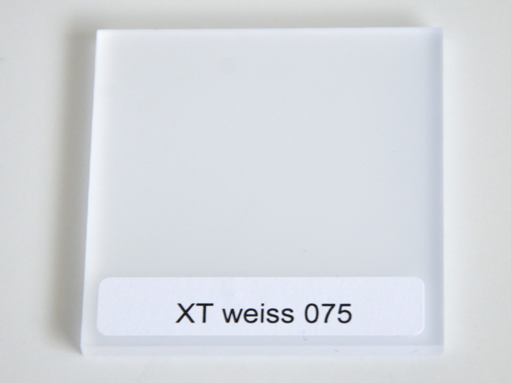 Acryl XT 4 mm weiss 075